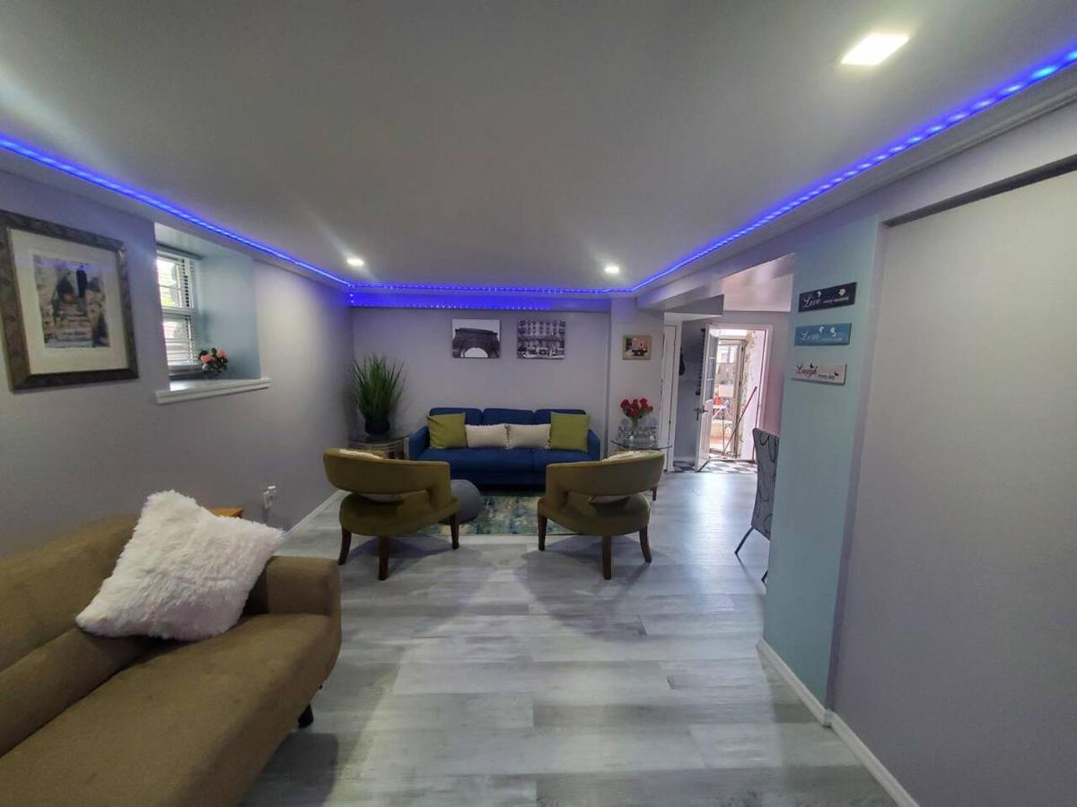 Lovely 2 Bedroom Apartment With 2 Entrance And Parking นิวยอร์ก ภายนอก รูปภาพ