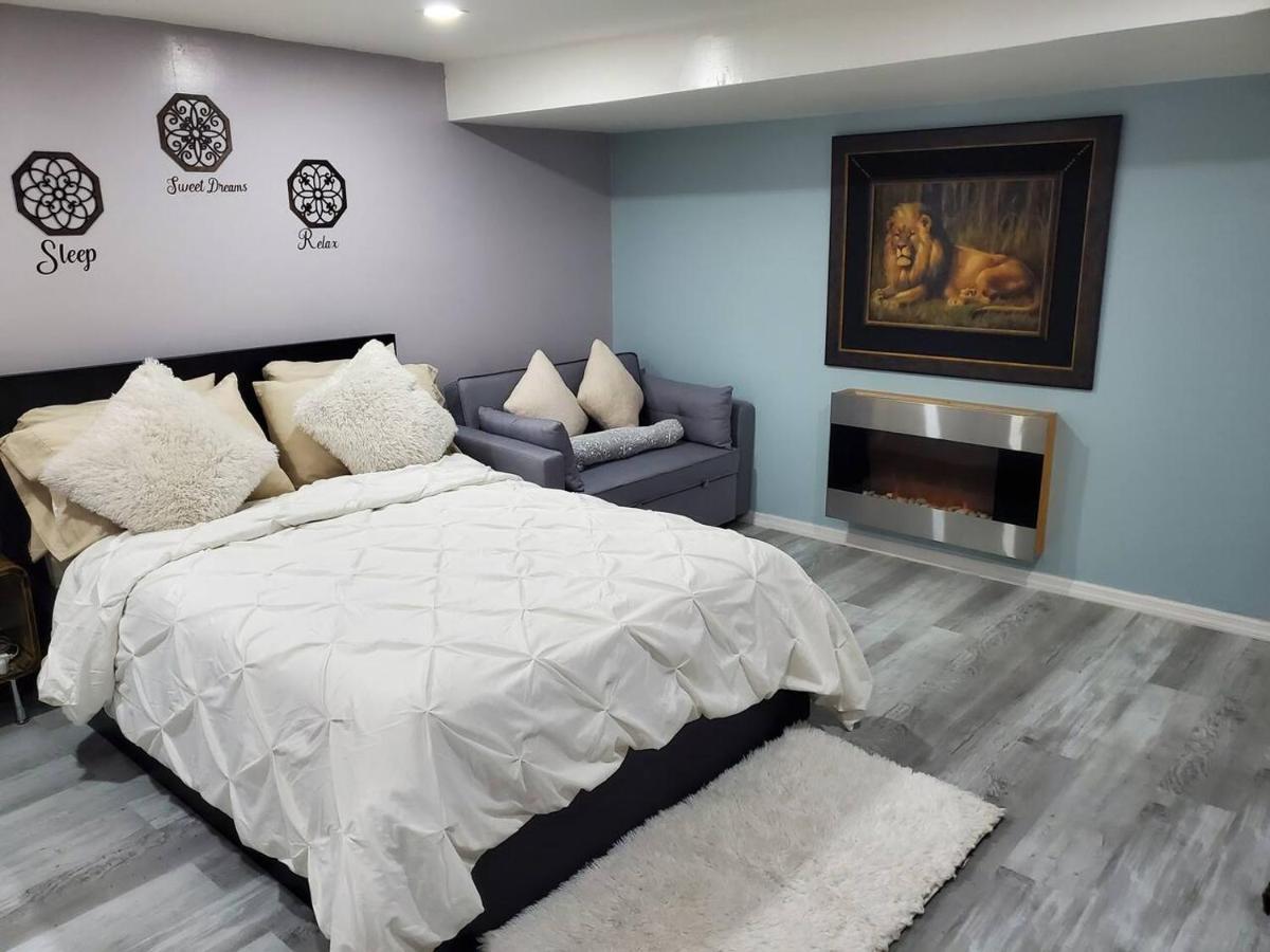 Lovely 2 Bedroom Apartment With 2 Entrance And Parking นิวยอร์ก ภายนอก รูปภาพ
