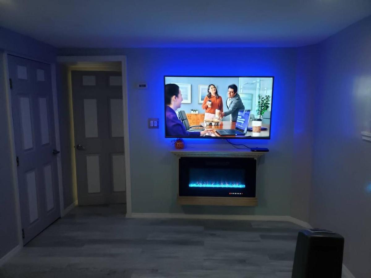 Lovely 2 Bedroom Apartment With 2 Entrance And Parking นิวยอร์ก ภายนอก รูปภาพ